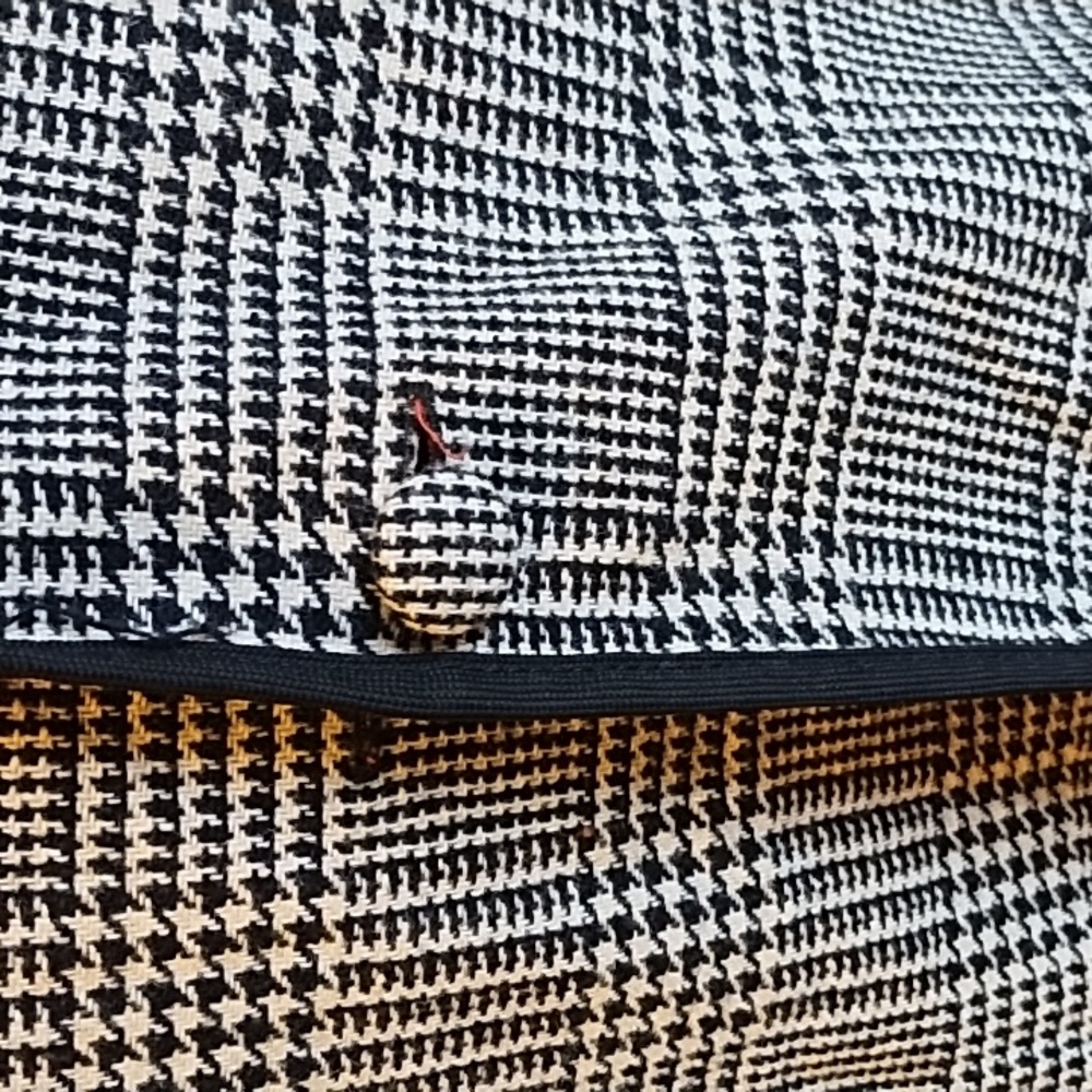 Reversible Cape - image 3